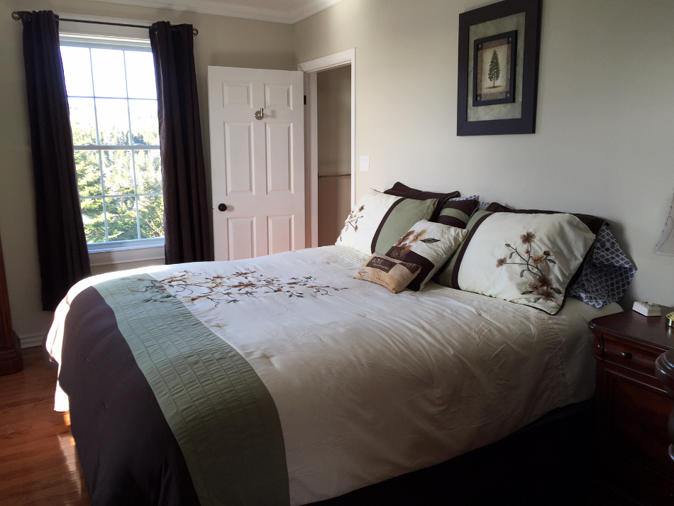 Historic Home Bed & Breakfast on the Irish Loop Kaleywinds Bed